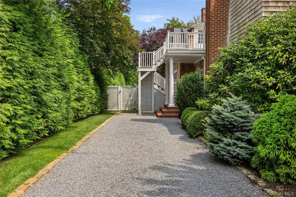 92 Beach Lane Westhampton Beach, NY 11978