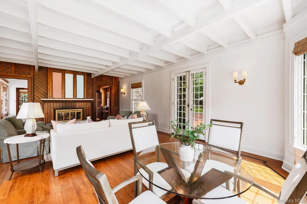 92 Beach Lane Westhampton Beach, NY 11978