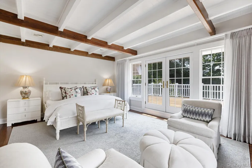 92 Beach Lane Westhampton Beach, NY 11978