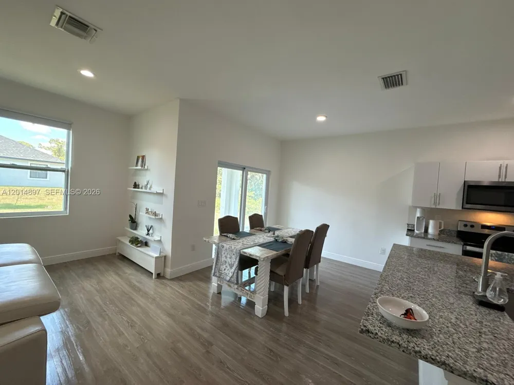 5020 Myrtlewood RD La Belle, FL 33935