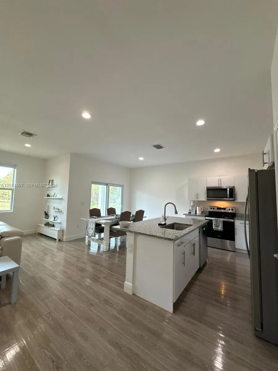 5020 Myrtlewood RD La Belle, FL 33935