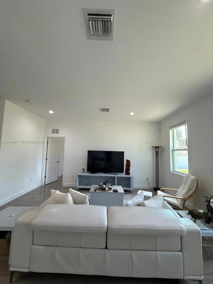 5020 Myrtlewood RD La Belle, FL 33935