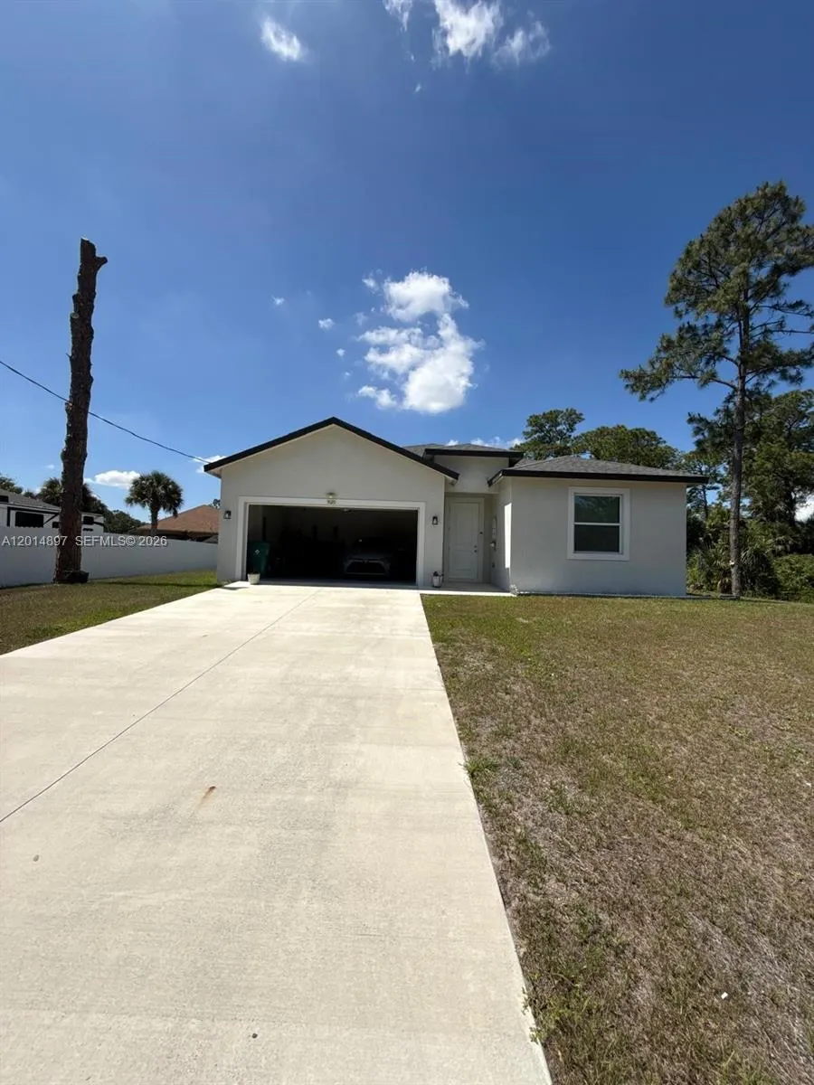 5020 Myrtlewood RD La Belle, FL 33935