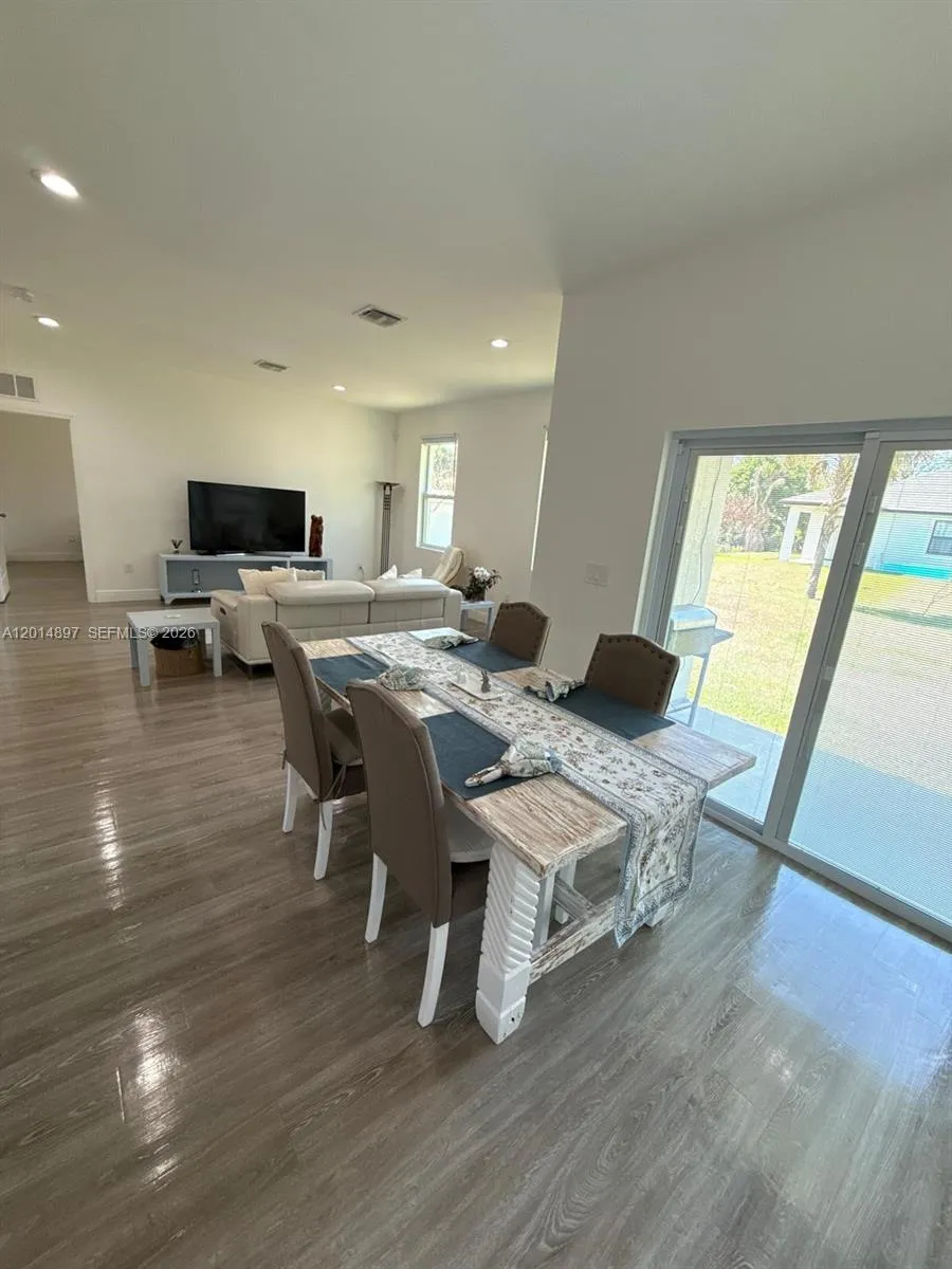 5020 Myrtlewood RD La Belle, FL 33935