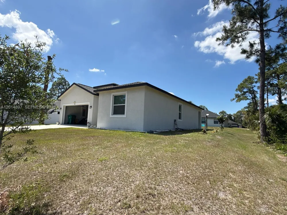 5020 Myrtlewood RD La Belle, FL 33935