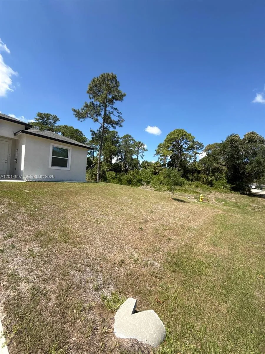 5020 Myrtlewood RD La Belle, FL 33935