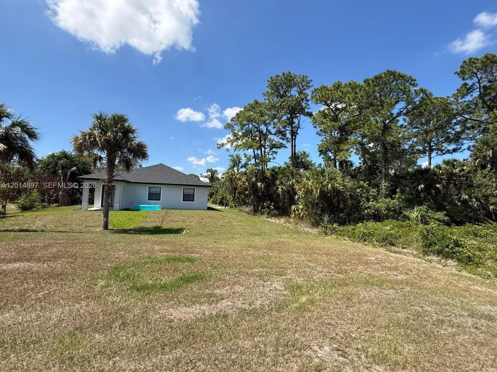 5020 Myrtlewood RD La Belle, FL 33935
