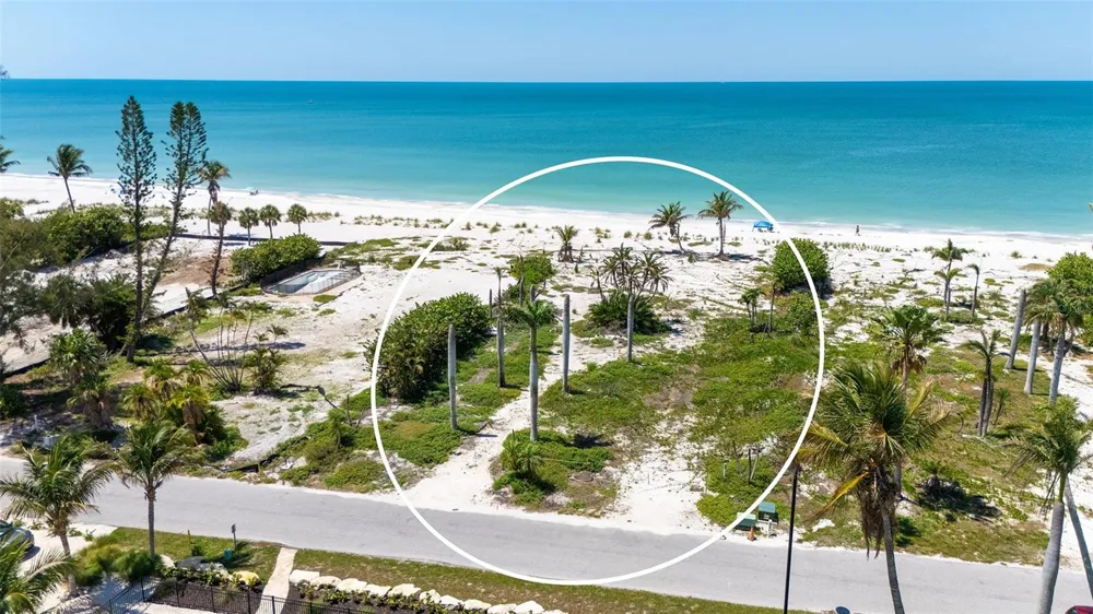 6441 GULFSIDE ROAD Longboat Key, FL 34228