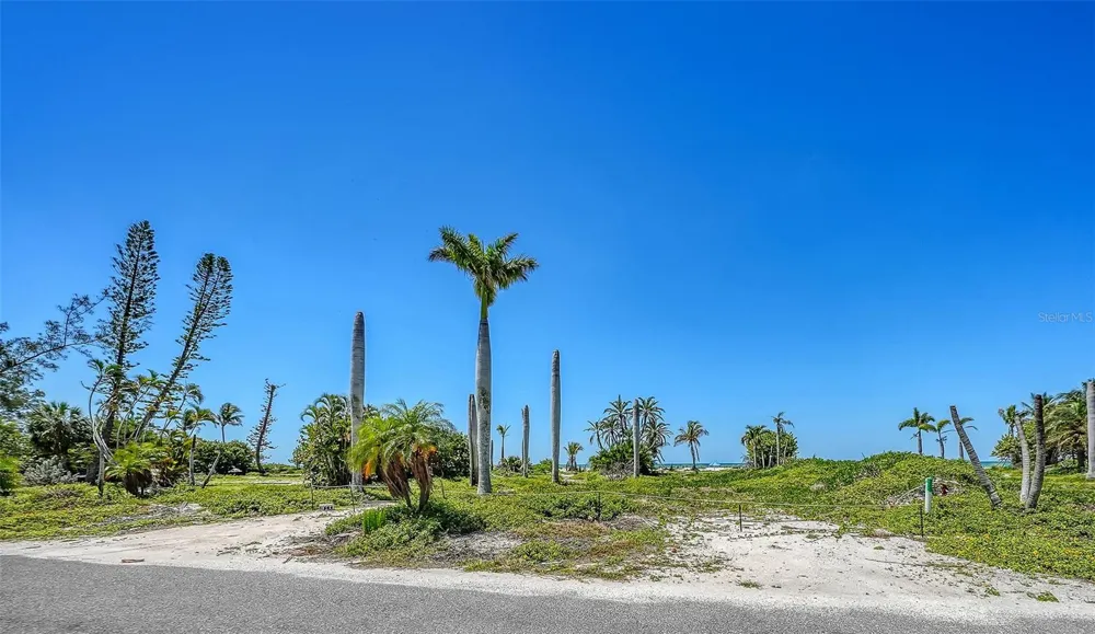 6441 GULFSIDE ROAD Longboat Key, FL 34228
