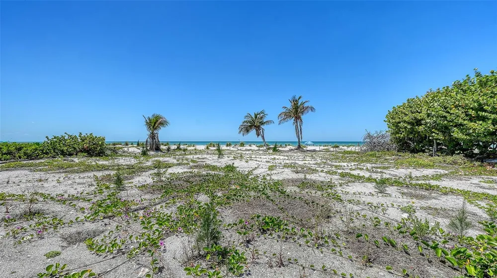 6441 GULFSIDE ROAD Longboat Key, FL 34228