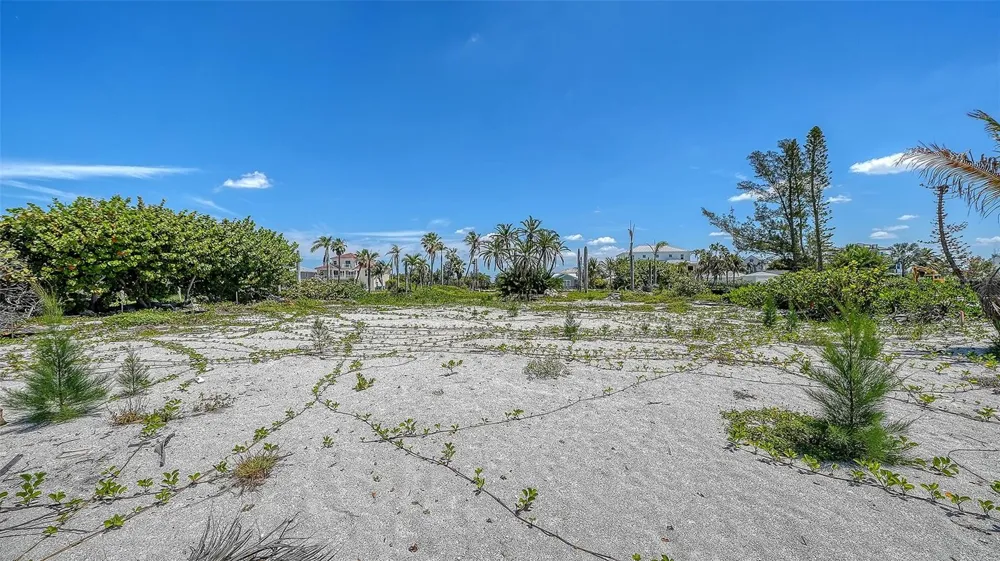 6441 GULFSIDE ROAD Longboat Key, FL 34228
