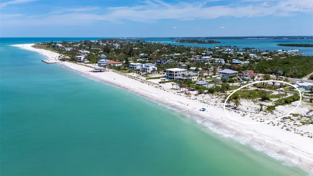 6441 GULFSIDE ROAD Longboat Key, FL 34228