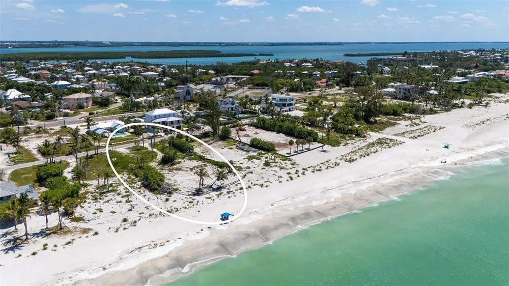 6441 GULFSIDE ROAD Longboat Key, FL 34228