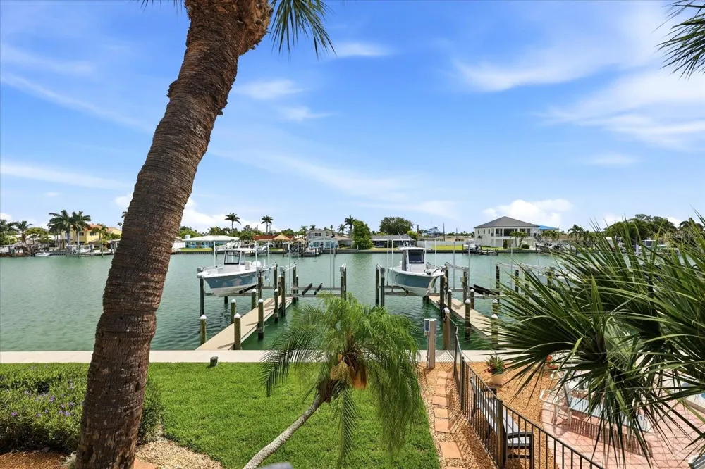 11835 3RD STREET E Treasure Island, FL 33706