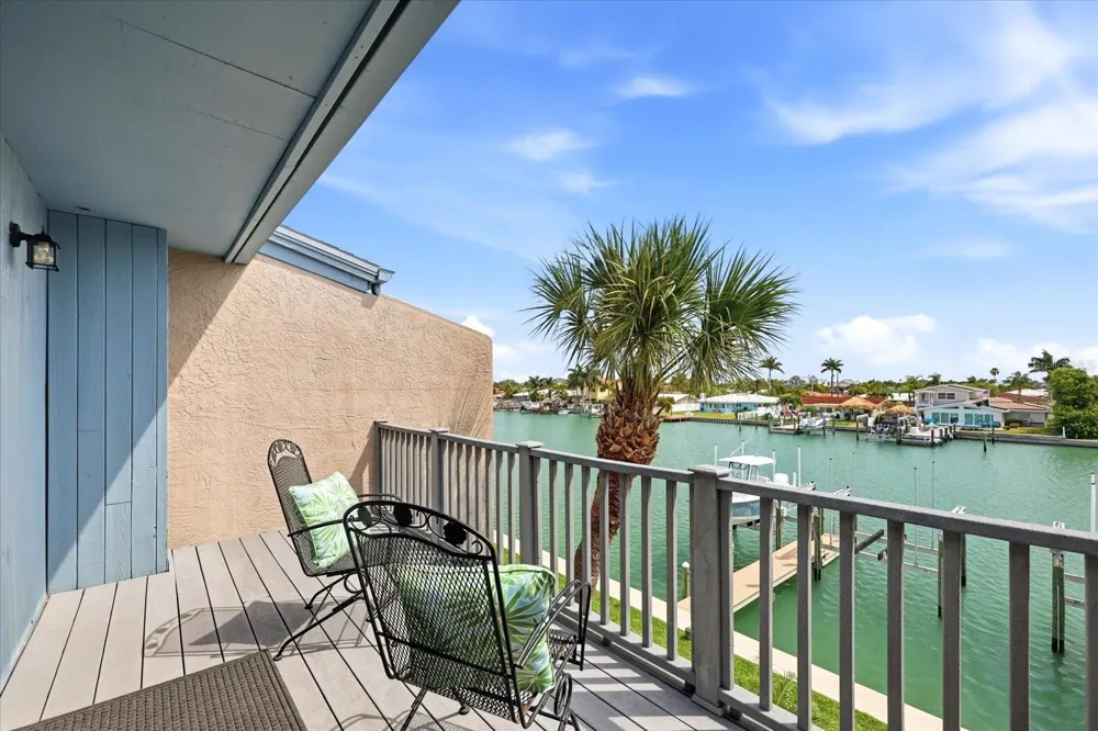 11835 3RD STREET E Treasure Island, FL 33706