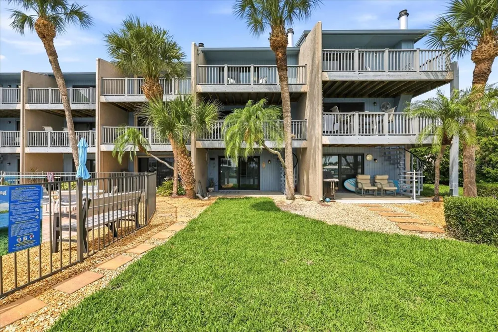 11835 3RD STREET E Treasure Island, FL 33706