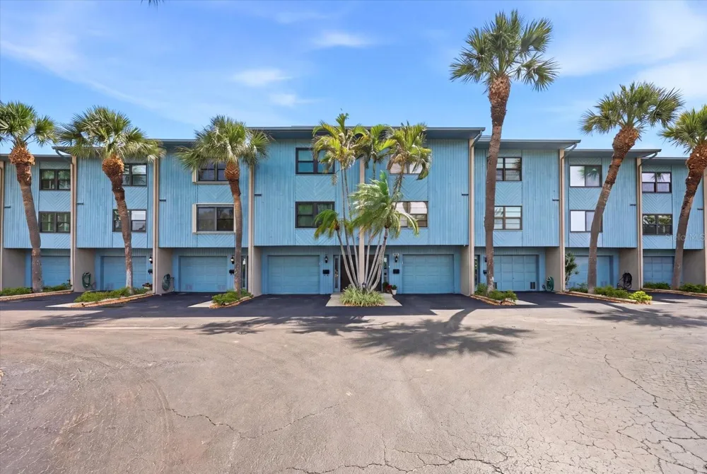 11835 3RD STREET E Treasure Island, FL 33706