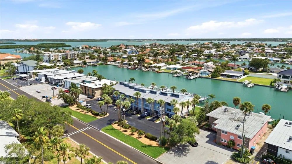 11835 3RD STREET E Treasure Island, FL 33706