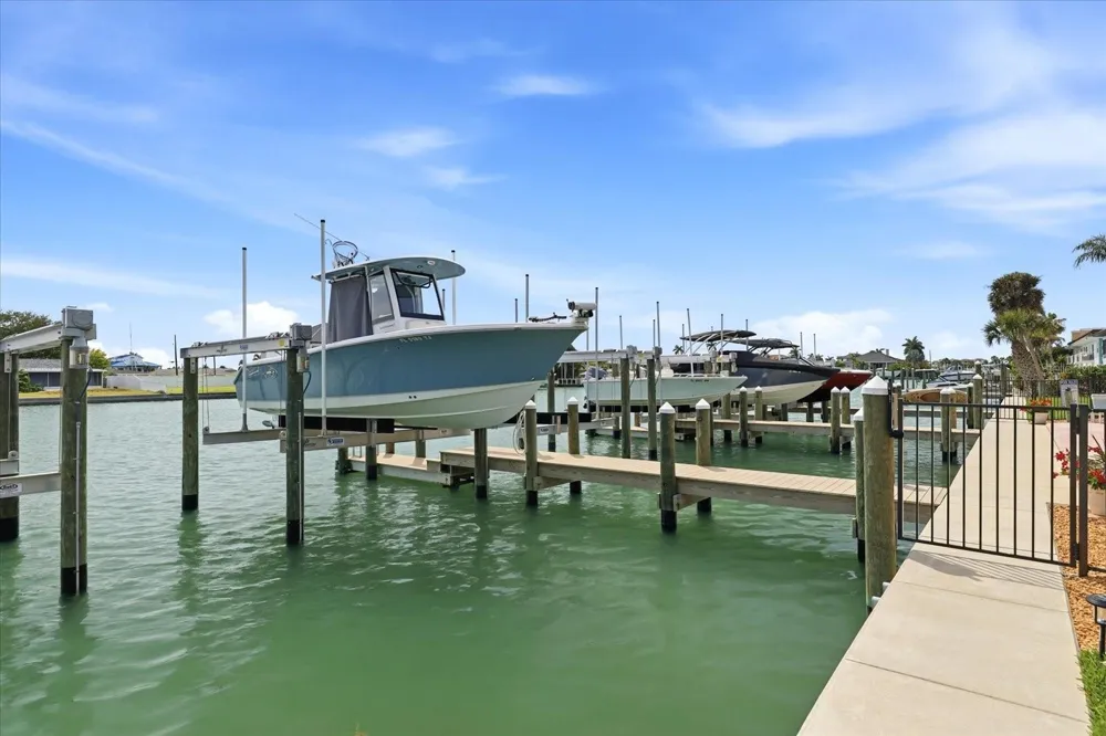 11835 3RD STREET E Treasure Island, FL 33706