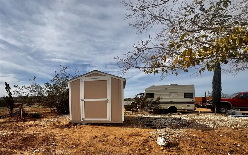 382 Bowman Trail Landers, CA 92285
