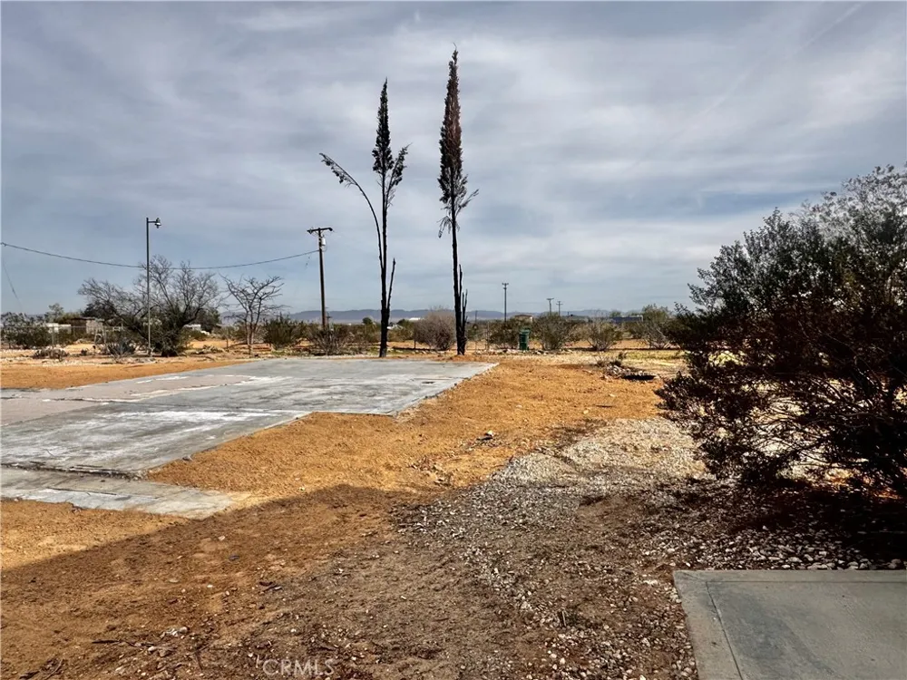 382 Bowman Trail Landers, CA 92285