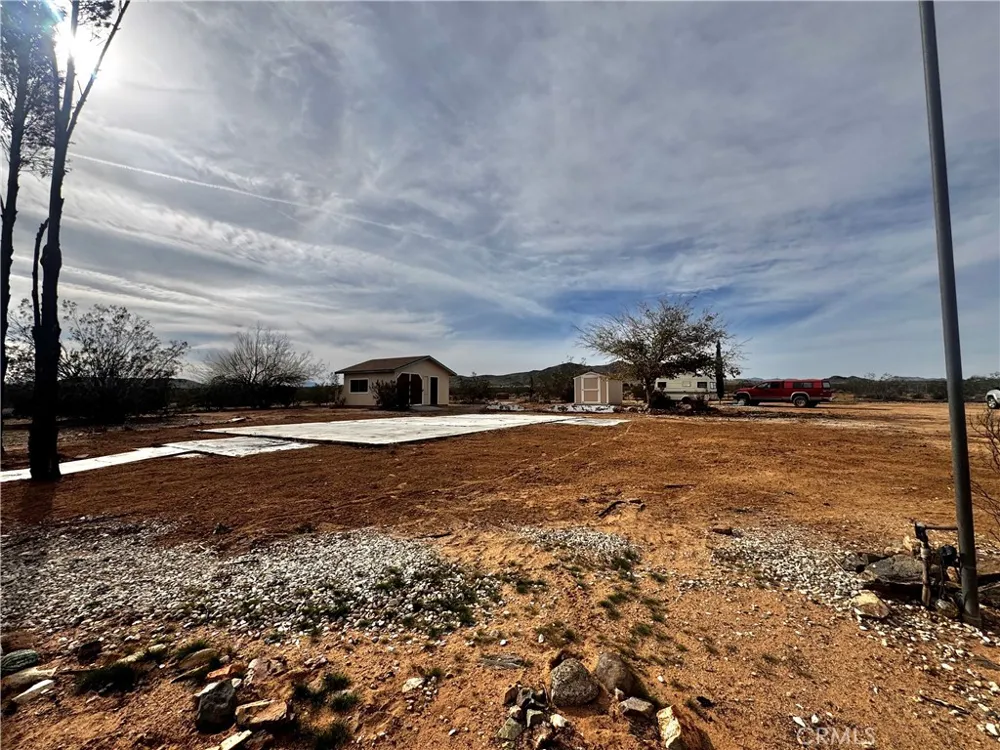 382 Bowman Trail Landers, CA 92285