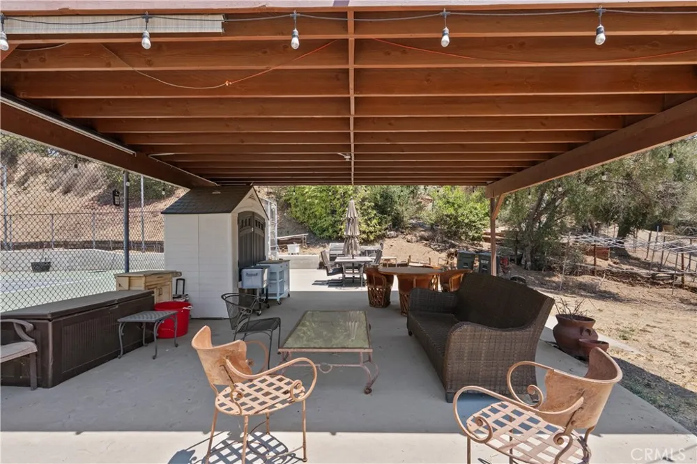 VAC VLC Tuxford Sun Valley, CA 91352