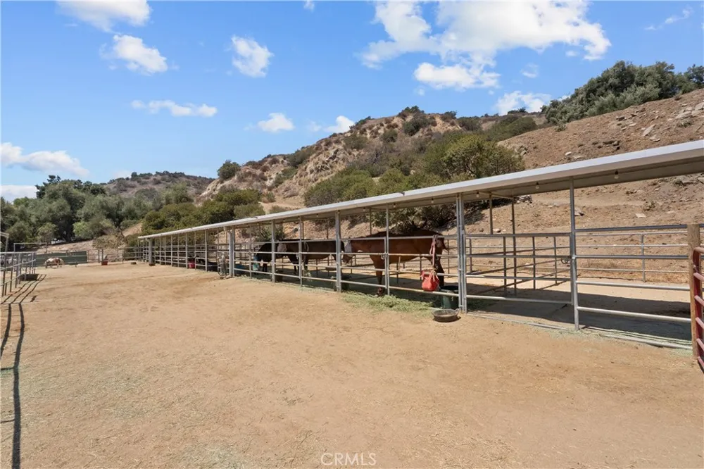 VAC VLC Tuxford Sun Valley, CA 91352