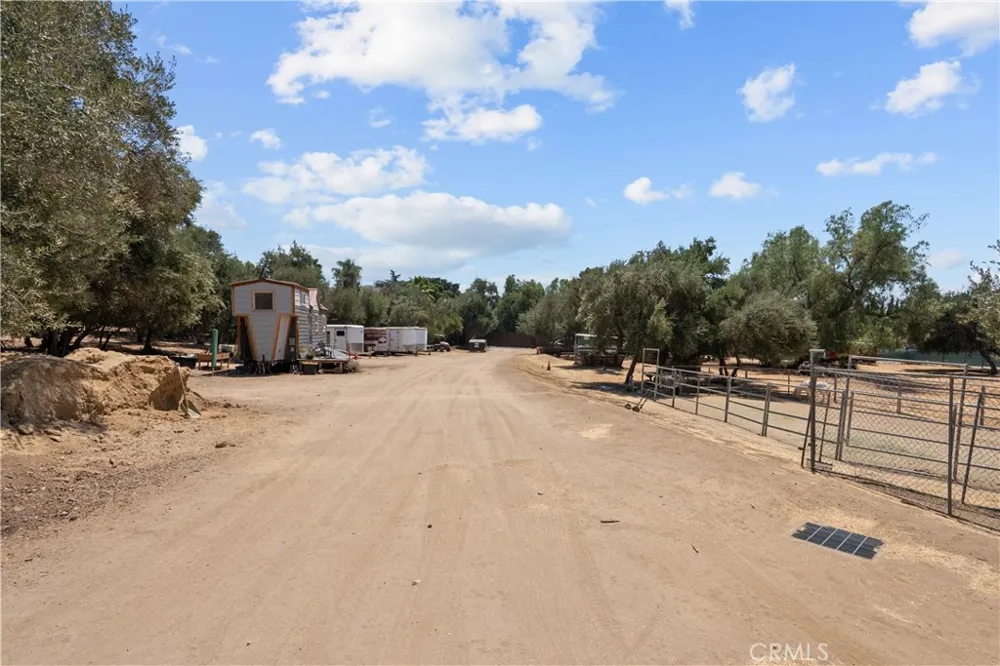 VAC VLC Tuxford Sun Valley, CA 91352