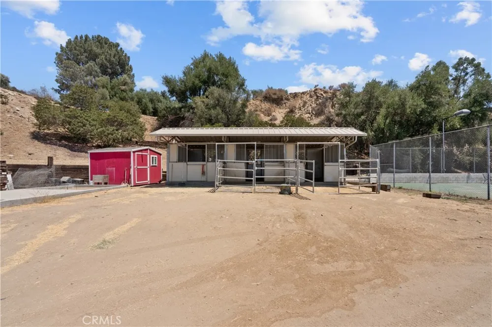 VAC VLC Tuxford Sun Valley, CA 91352