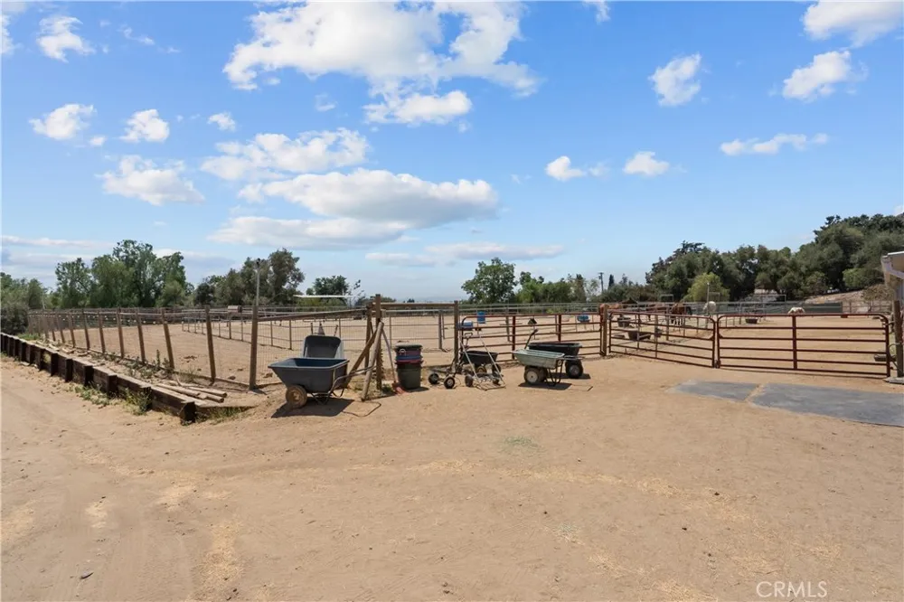VAC VLC Tuxford Sun Valley, CA 91352