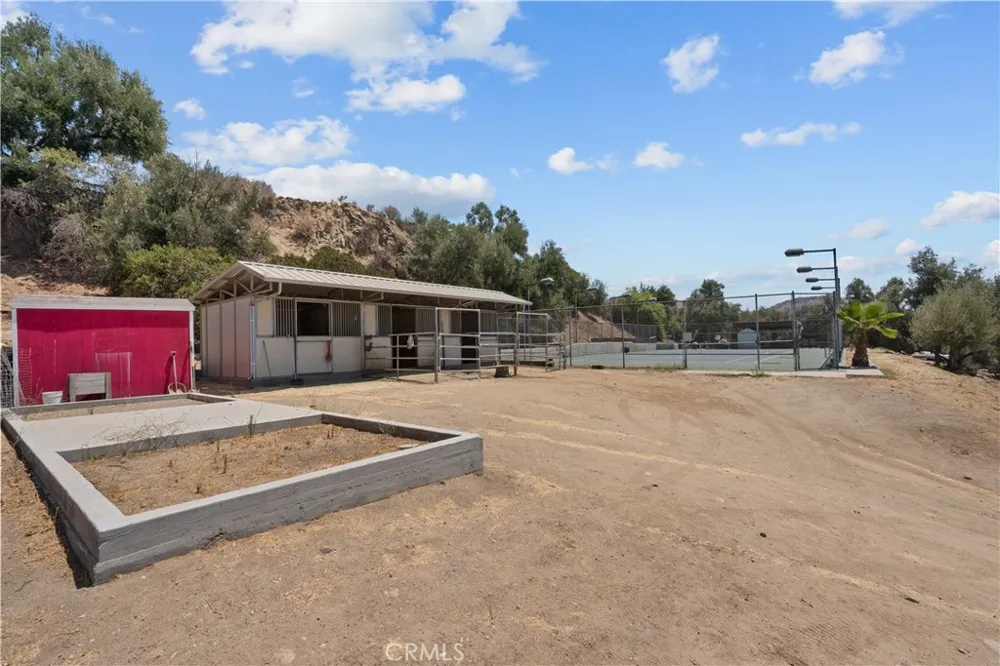 VAC VLC Tuxford Sun Valley, CA 91352
