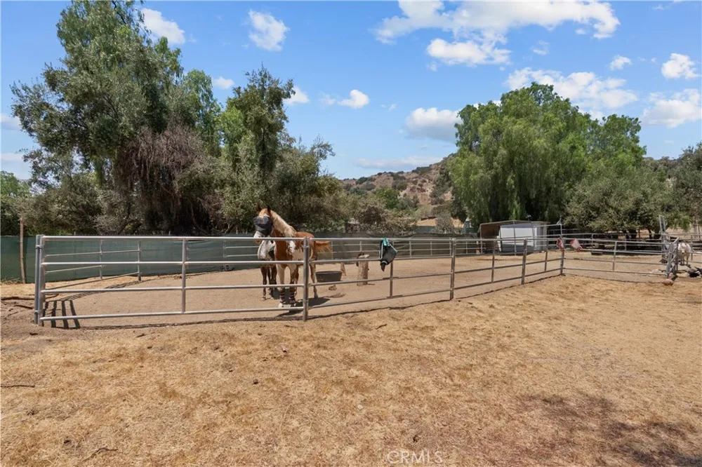 VAC VLC Tuxford Sun Valley, CA 91352