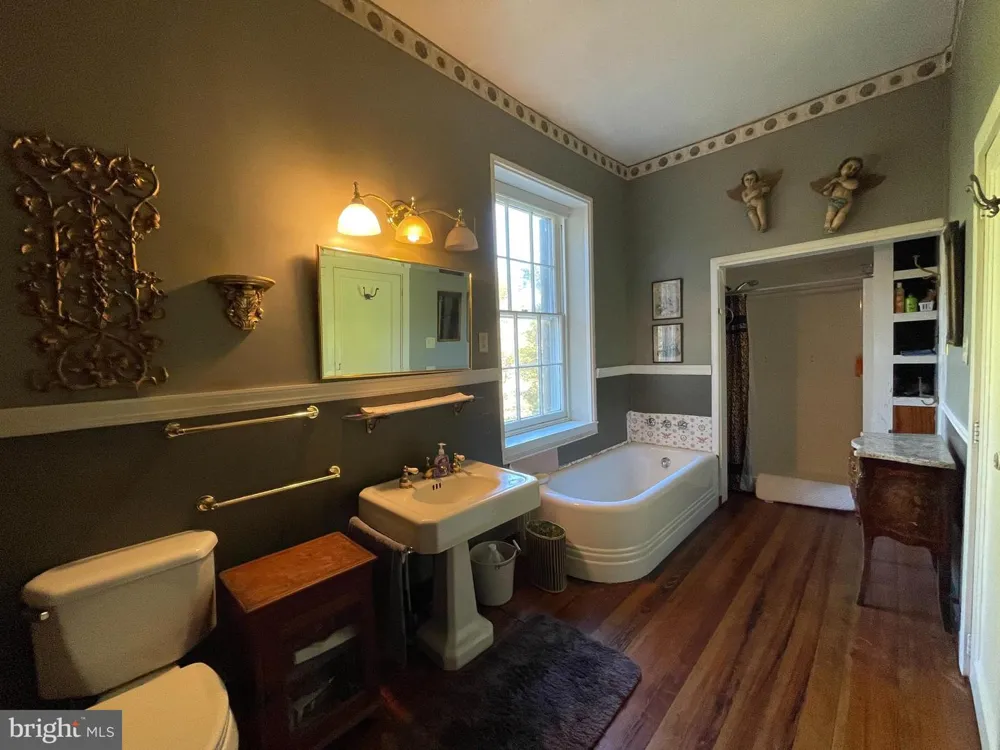 287 ROWES LANDING Heathsville, VA 22473