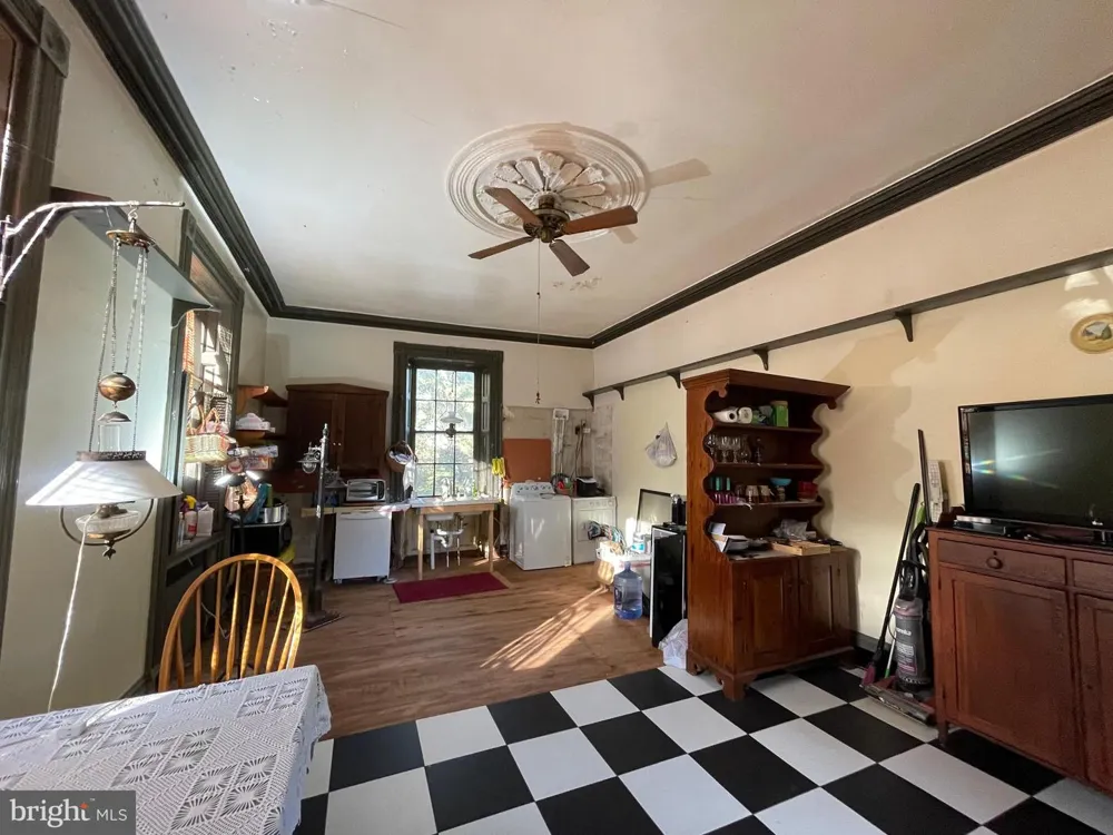 287 ROWES LANDING Heathsville, VA 22473