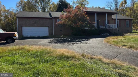 9383 PETERSBURG LANE