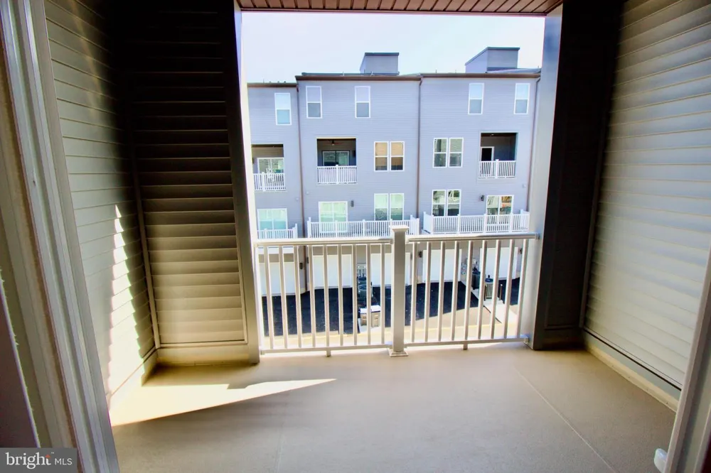 4619 OLIVINE DRIVE Chantilly, VA 20151