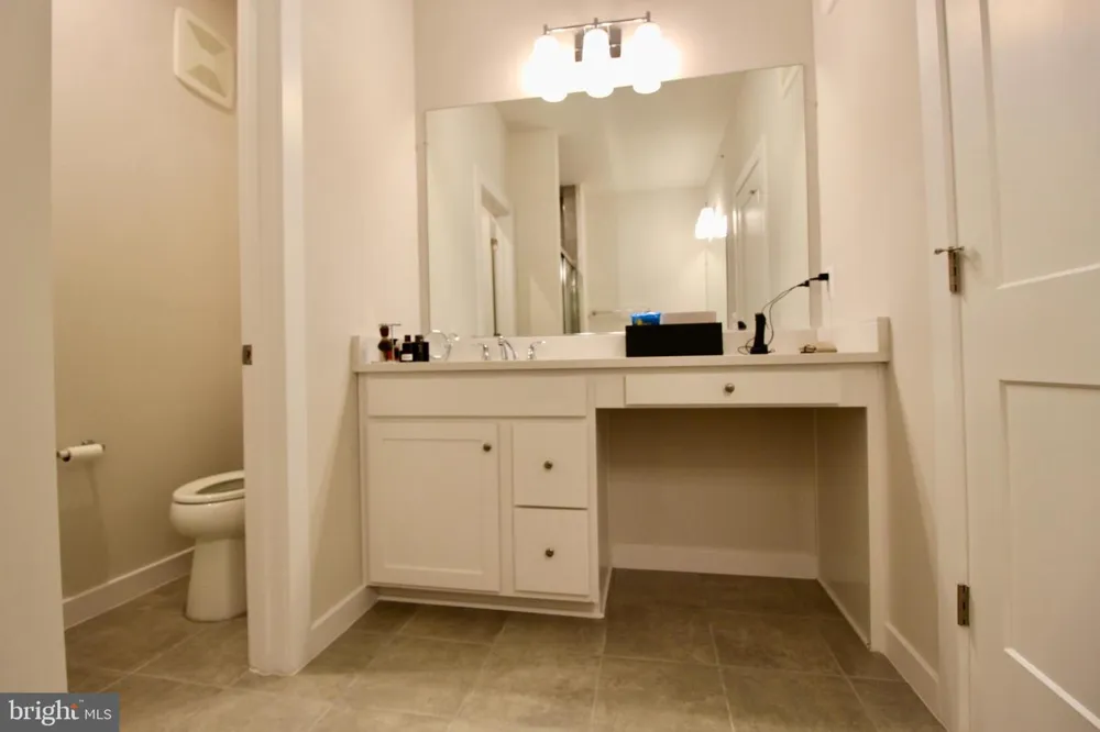 4619 OLIVINE DRIVE Chantilly, VA 20151