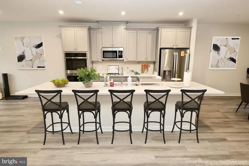 4619 OLIVINE DRIVE Chantilly, VA 20151