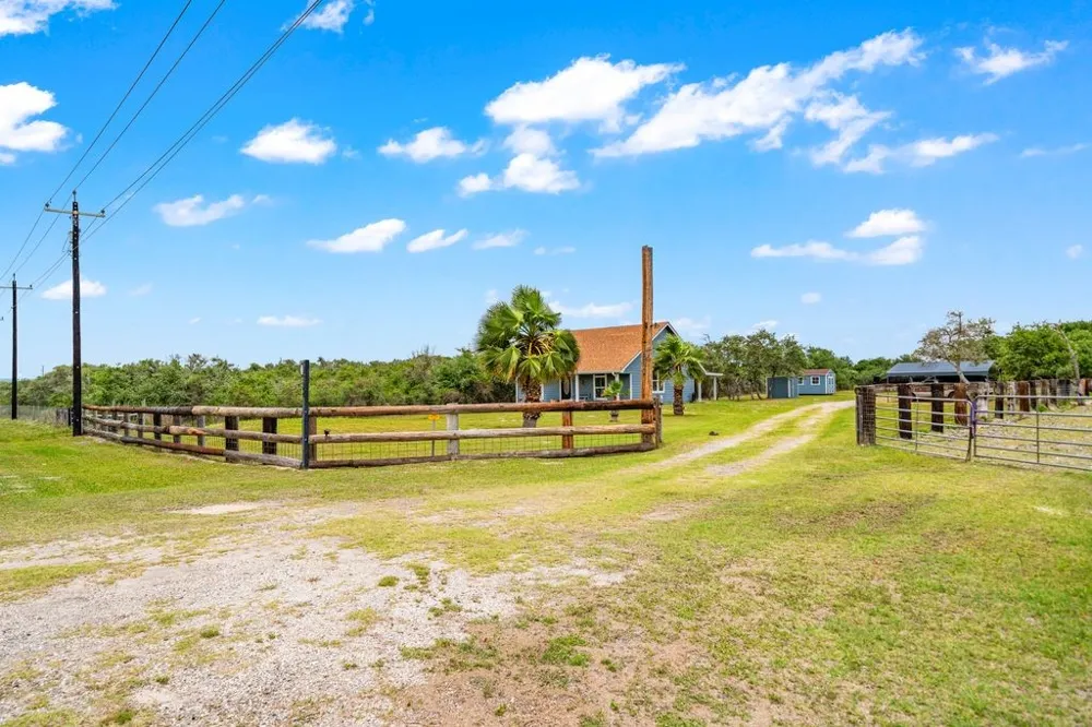 1892 State Highway 188 Rockport, TX 78382