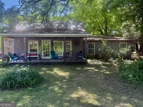1072 Mountain View RD