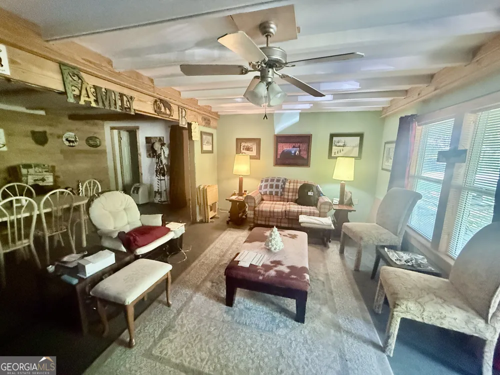 1072 Mountain View RD Trion, GA 30753