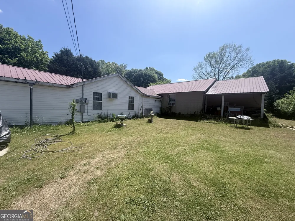 1072 Mountain View RD Trion, GA 30753