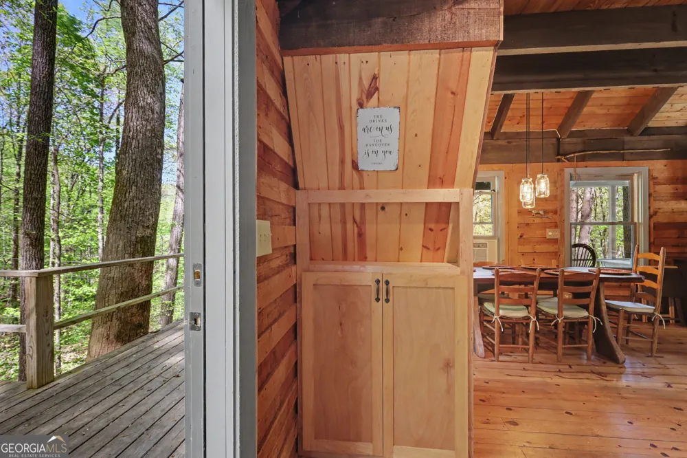 772 Glassy MTN Tiger, GA 30576