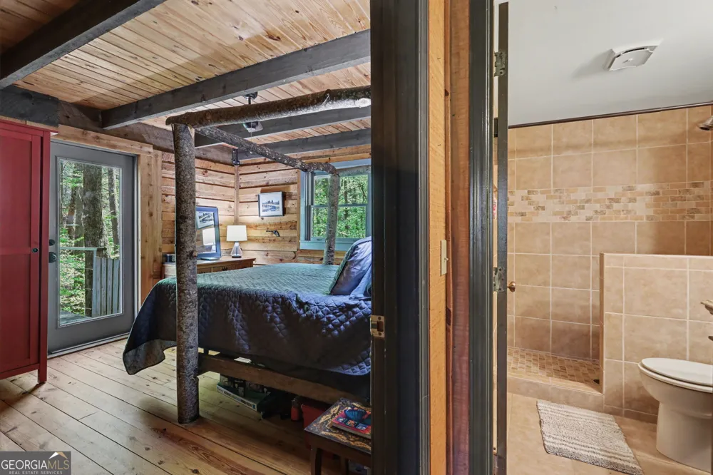 772 Glassy MTN Tiger, GA 30576