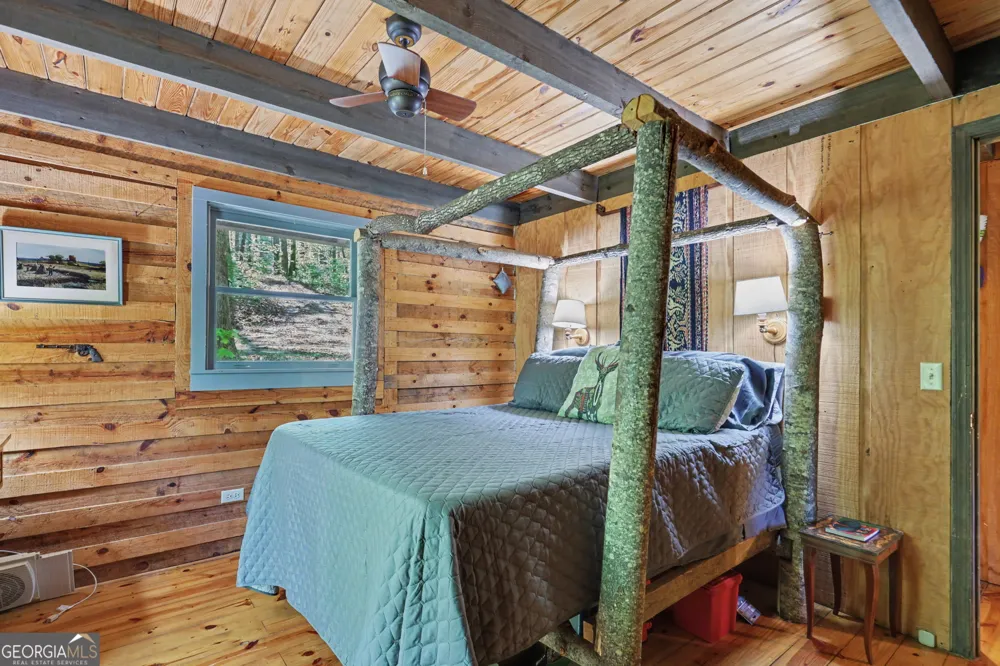 772 Glassy MTN Tiger, GA 30576