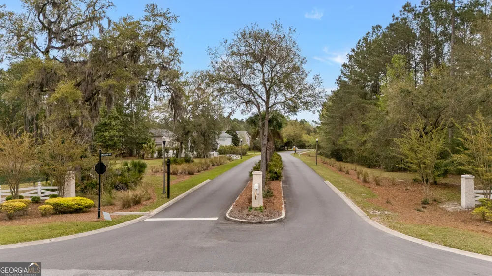 75 Jacobs CIR Richmond Hill, GA 31324