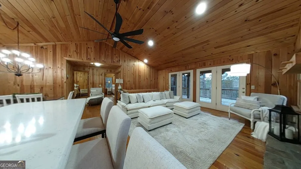 505 Long Mountain DR Lakemont, GA 30552