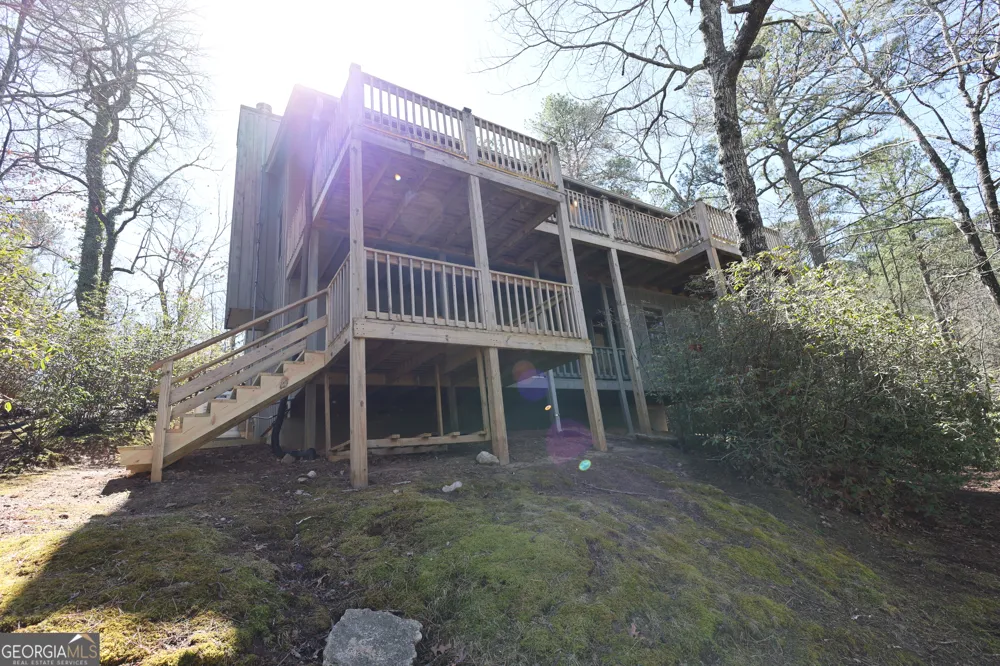 505 Long Mountain DR Lakemont, GA 30552