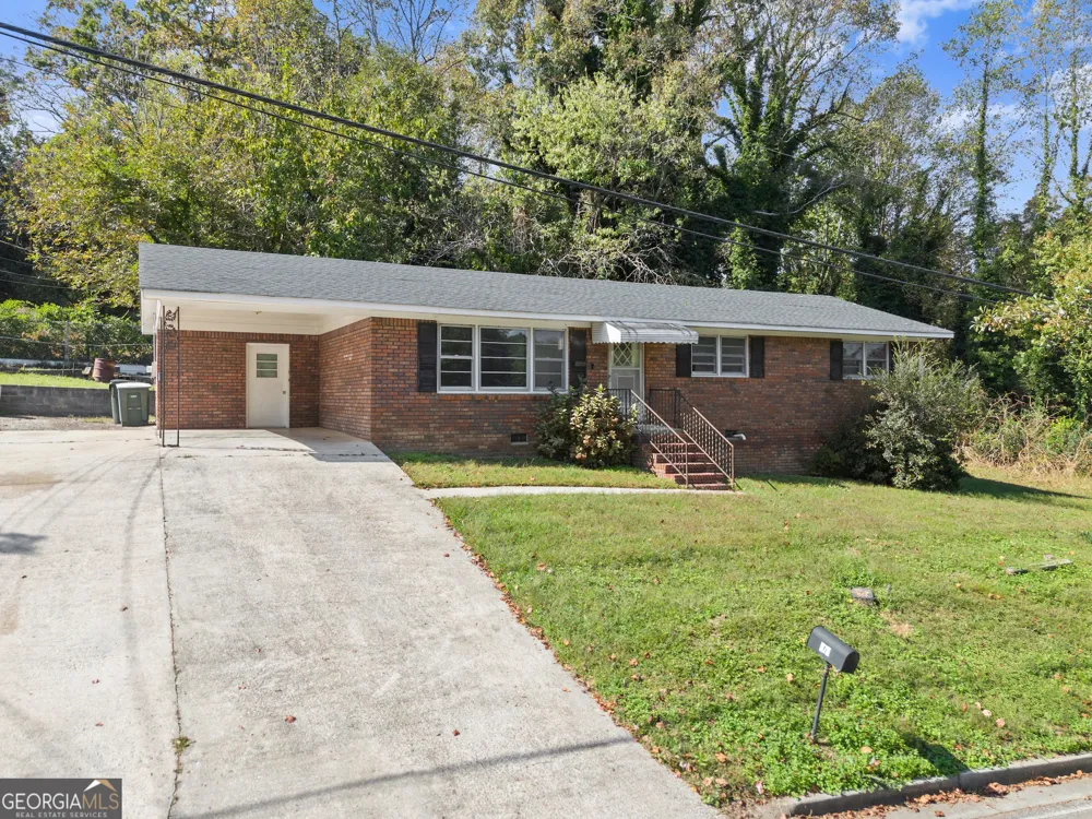 574 S Sage ST Toccoa, GA 30577